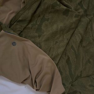 M - METAL FABRIC SPORT GREEN / YELLOW - LULULEMON - SHIRT LONG SLEEVE